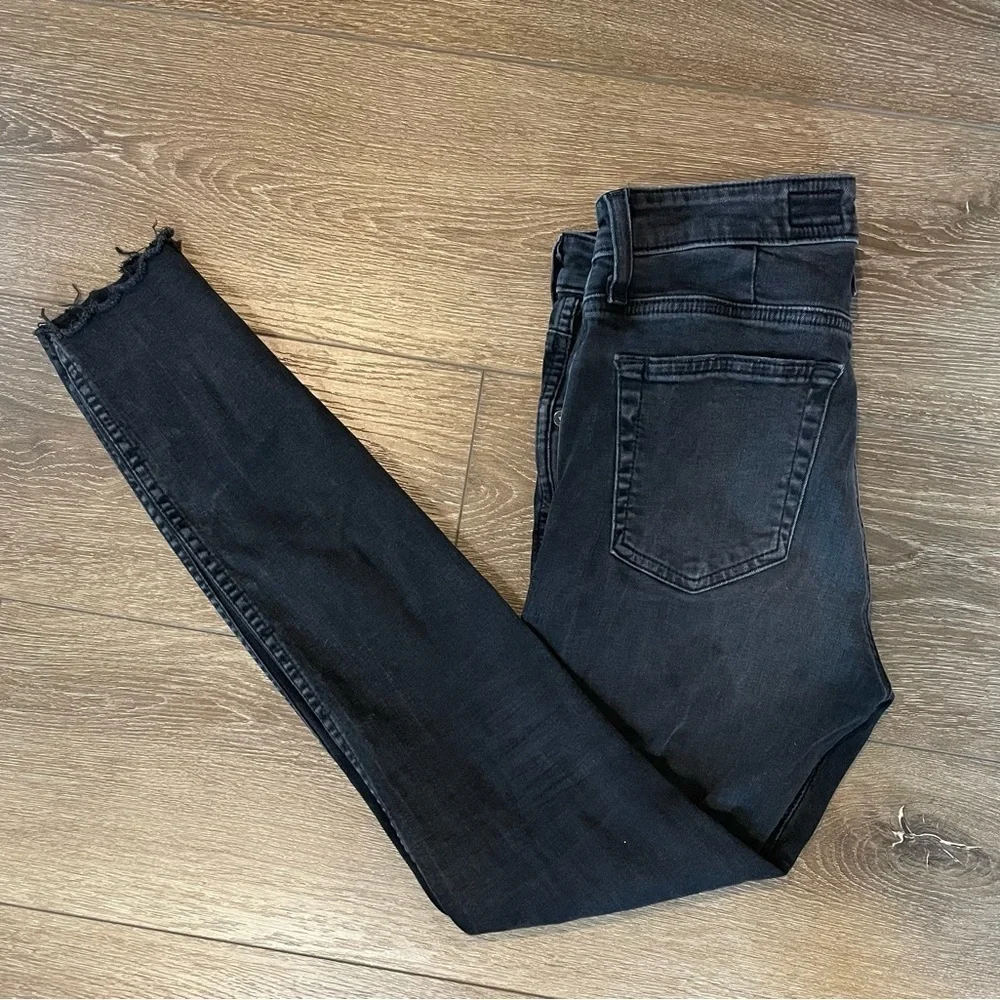 AG Adriano Goldschmied The Farrah Skinny Ankle High Rise Jeans Black - Picture 11 of 12